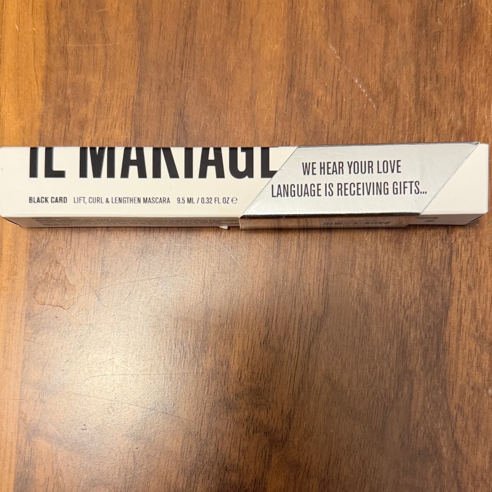 NEW in box IL MAKIAGE Black Card Mascara in Black